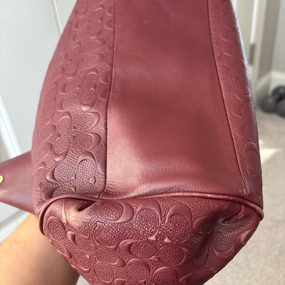 *SOLD* Coach Burgundy Embossed Leather Tote - Picture 7 of 8